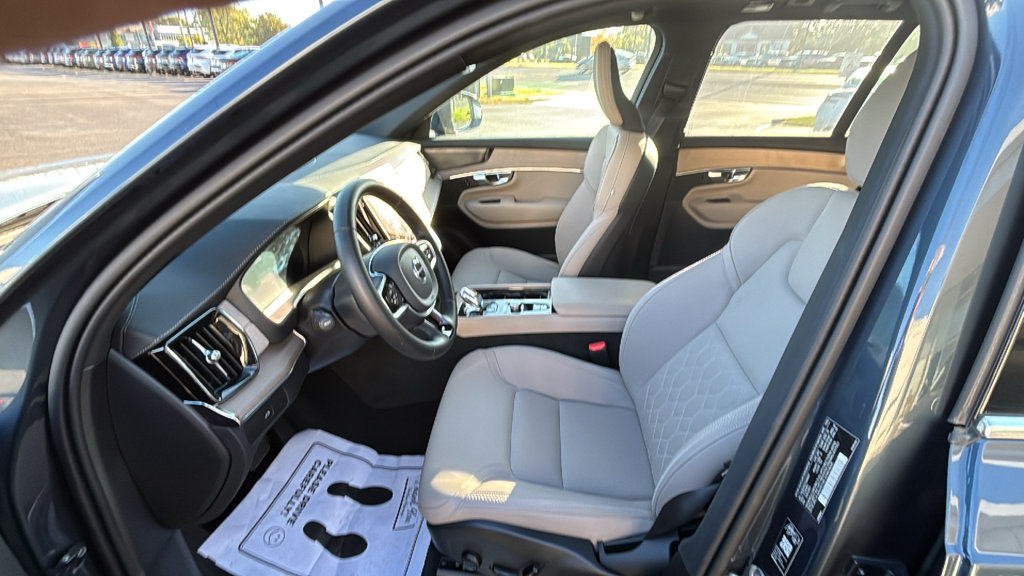 Certified 2026 Volvo XC90 B6 Plus AWD/4WD image 25