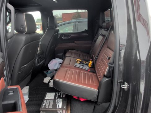 Used 2024 GMC Sierra 1500 Denali Ultimate image 4