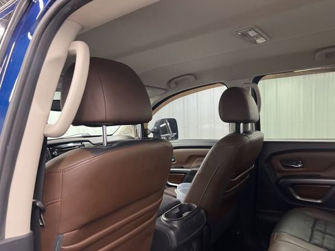 Used 2016 Nissan Titan Platinum Reserve image 12