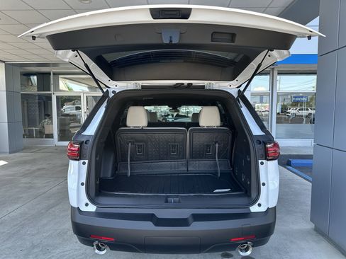 Certified 2024 Chevrolet Traverse LS w/ Safety Package FWD image 24