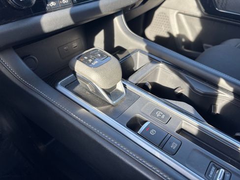 Used 2025 Nissan Pathfinder SV image 44