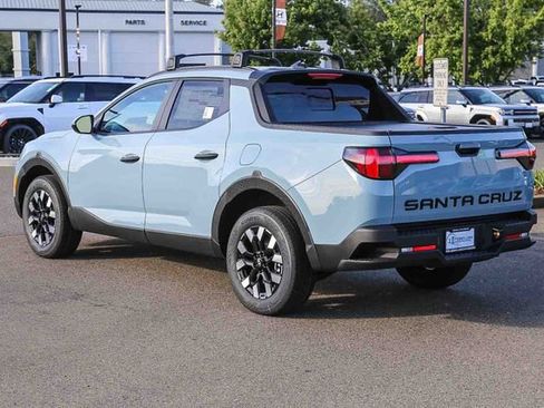 New 2026 Hyundai Santa Cruz SEL FWD image 2