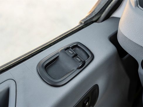 Used 2016 Ford Transit 350 XL image 39