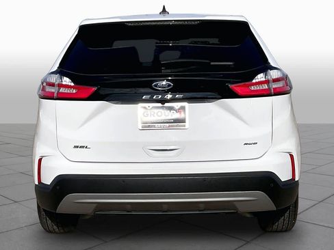 Used 2024 Ford Edge SEL image 5