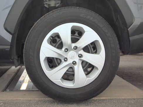 Used 2024 Toyota RAV4 LE image 13