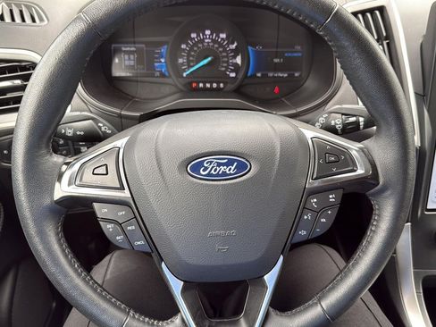 Certified 2024 Ford Edge SEL w/ Convenience Package AWD/4WD image 19
