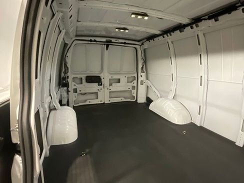 Used 2025 Chevrolet Express 2500 Extended w/ Driver Convenience Package RWD image 15