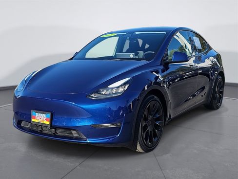 Used 2021 Tesla Model Y Long Range image 7