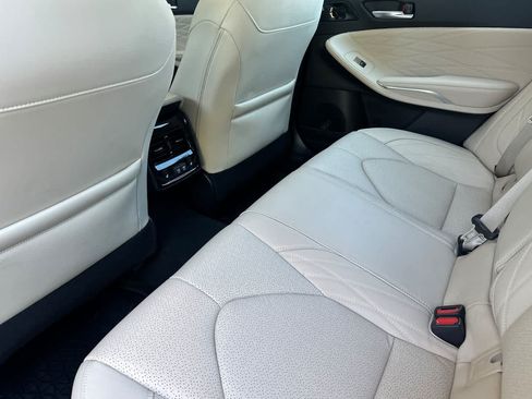 Used 2020 Toyota Avalon Limited w/ Advanced Safety Package FWD image 4