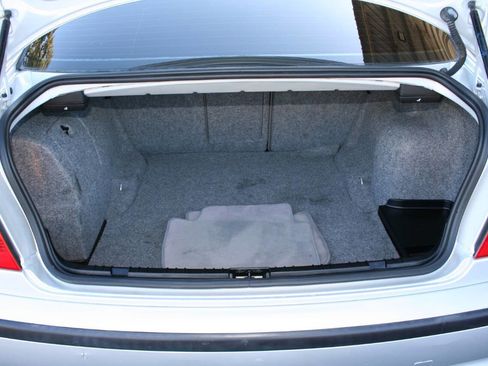 Used 2003 BMW 325i Sedan image 21