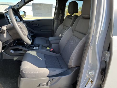 New 2026 Nissan Frontier SV w/ Tow Package image 13