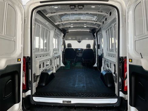 Used 2025 Ford Transit 250 148 Medium Roof image 23