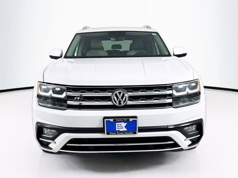 Used 2018 Volkswagen Atlas SEL w/ R-Line Package AWD/4WD image 2