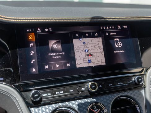 Certified 2025 Bentley Continental GT AWD/4WD image 29