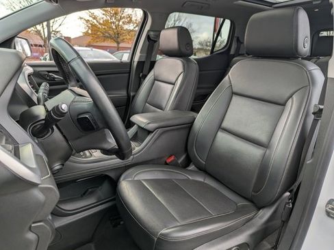 Used 2023 GMC Acadia SLT w/ Technology Package image 31