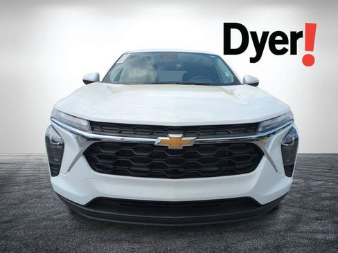 New 2026 Chevrolet Trax LS w/ LS Convenience Package FWD image 8