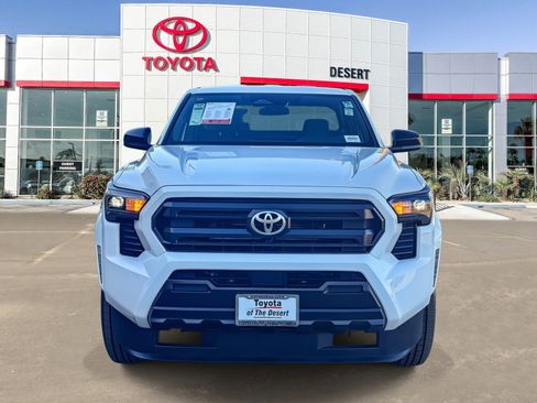 Used 2025 Toyota Tacoma SR image 2