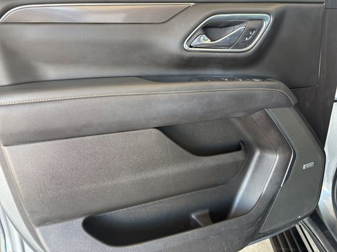 Used 2021 GMC Yukon AT4 w/ Technology Package image 11