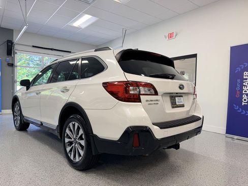 Used 2018 Subaru Outback 2.5i Touring w/ Protection Package #1 AWD/4WD image 5