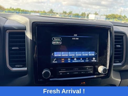 Used 2022 Nissan Frontier SV image 5