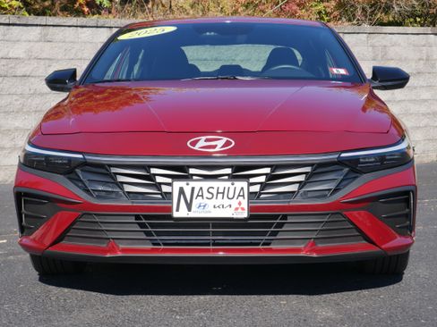 Used 2025 Hyundai Elantra Sport w/ Cargo Package image 2