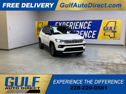 Used 2025 Jeep Compass Limited AWD/4WD image 1