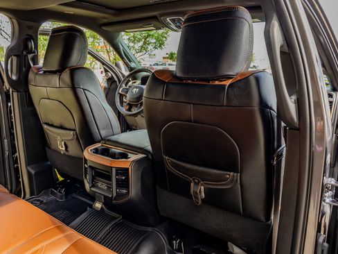 Used 2023 RAM 3500 Limited image 29