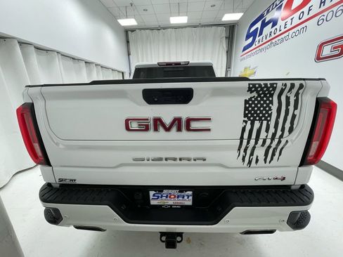 Used 2019 GMC Sierra 1500 AT4 w/ AT4 Premium Package image 8