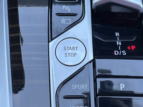 Used 2024 BMW X5 xDrive50e w/ M Sport Package image 10