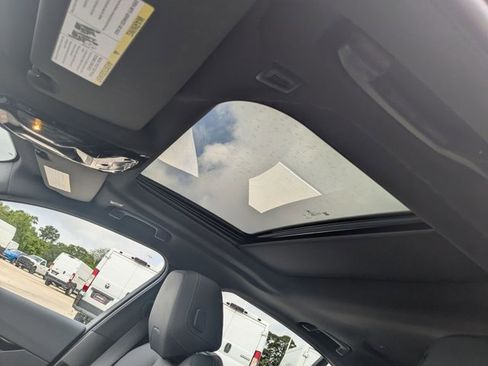 Used 2025 BMW 530i image 15