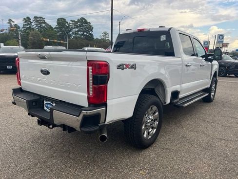 Used 2023 Ford F250 Lariat w/ Chrome Package AWD/4WD image 4