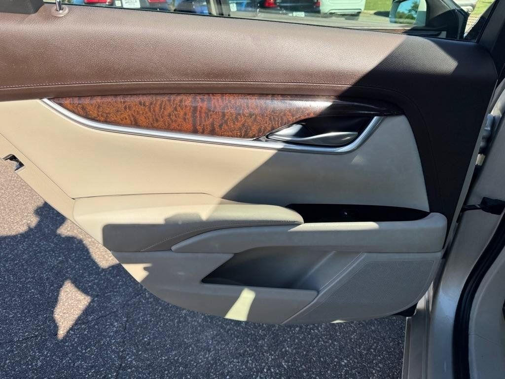 Used 2016 Cadillac XTS Luxury w/ Driver Awareness Package FWD image 22