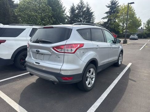 Used 2014 Ford Escape SE w/ Equipment Group 201A AWD/4WD image 3