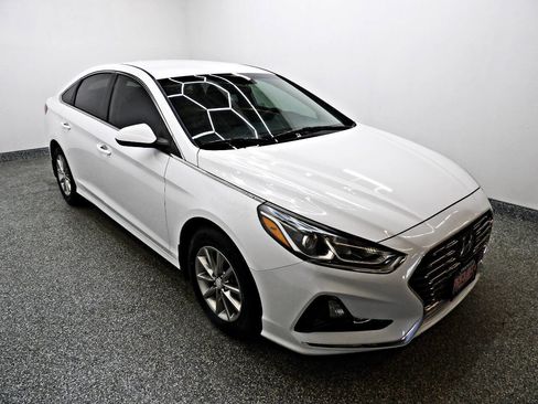 Used 2018 Hyundai Sonata SE image 3