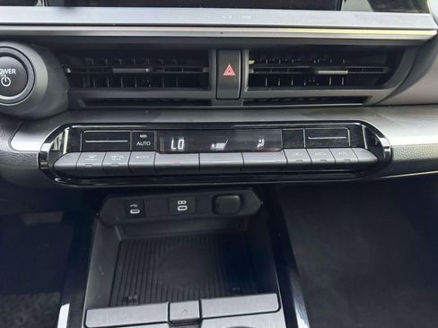 Used 2024 Toyota Prius LE image 27