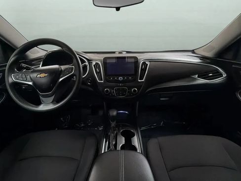 Used 2021 Chevrolet Malibu LT FWD image 11