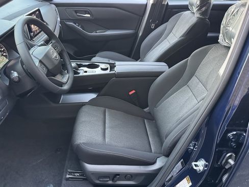 New 2026 Nissan Rogue SV AWD/4WD image 19