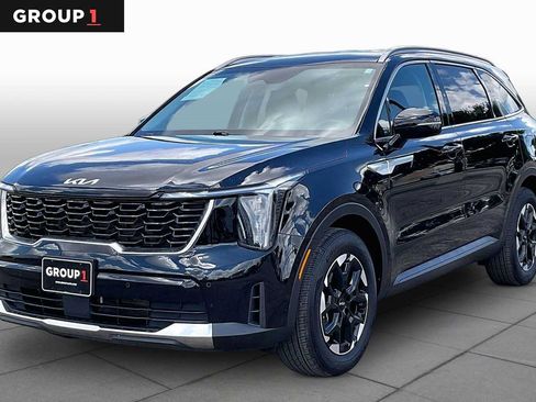 Used 2025 Kia Sorento S FWD image 1