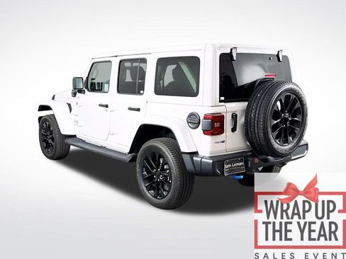 Used 2023 Jeep Wrangler Unlimited Sahara w/ Cold Weather Group image 5