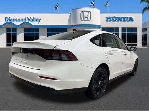 New 2025 Honda Accord SE image 3