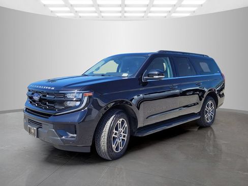 Used 2025 Ford Expedition Max Active AWD/4WD image 8