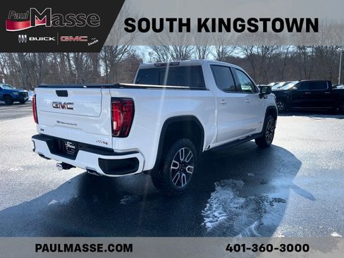Used 2024 GMC Sierra 1500 AT4 w/ Technology Package image 4