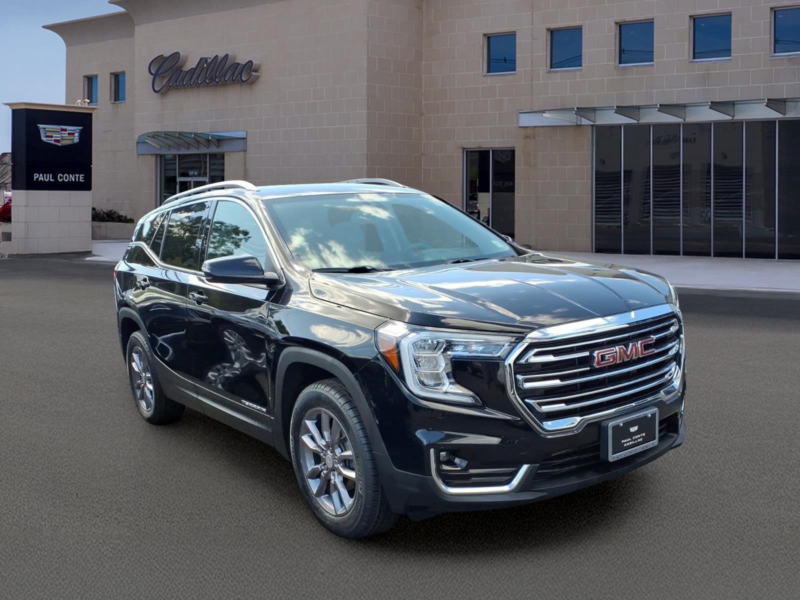 Used 2023 GMC Terrain SLT AWD/4WD image 3