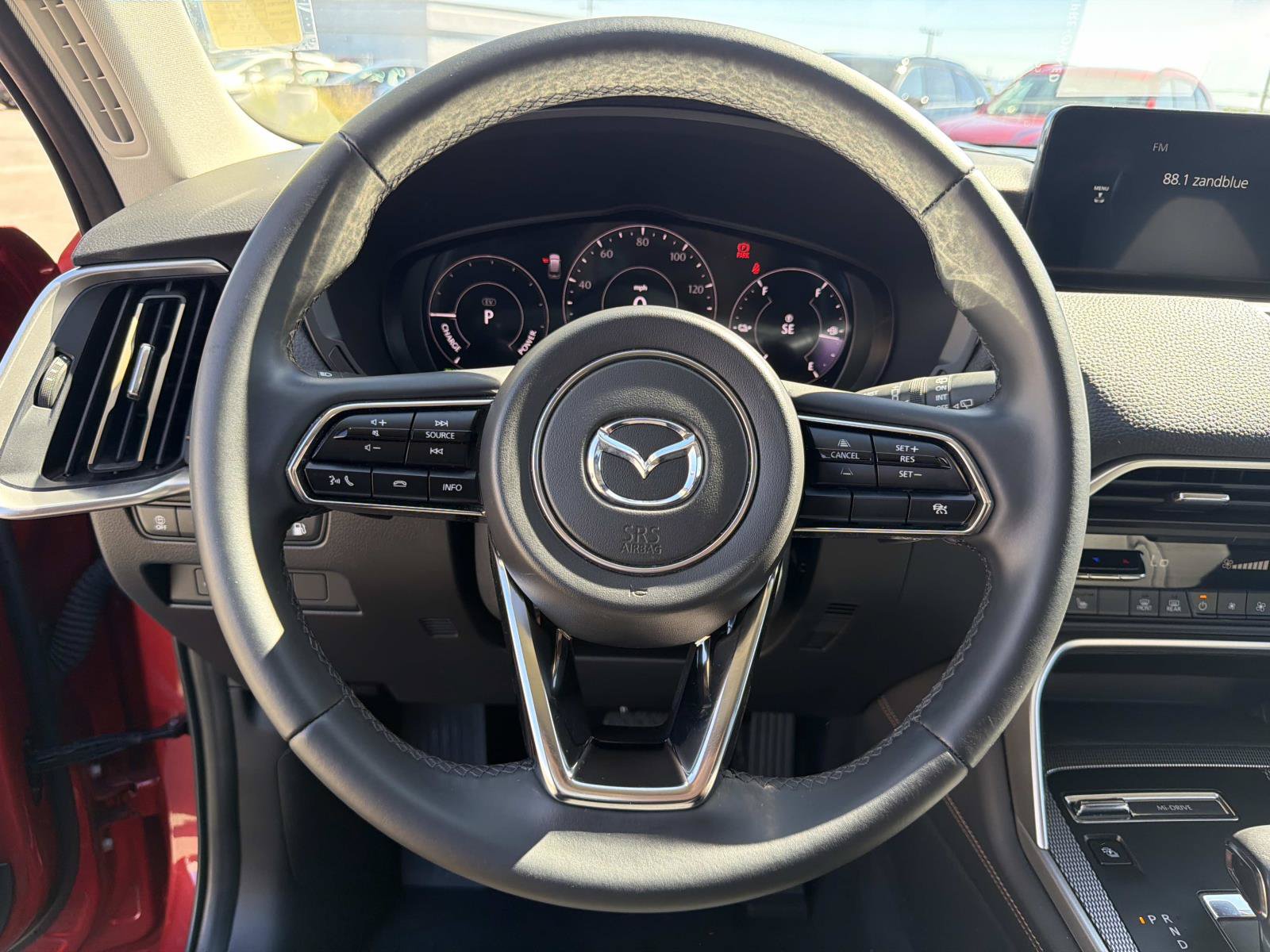 Used 2024 MAZDA CX-90 Plug-In Hybrid w/ Preferred AWD/4WD image 8
