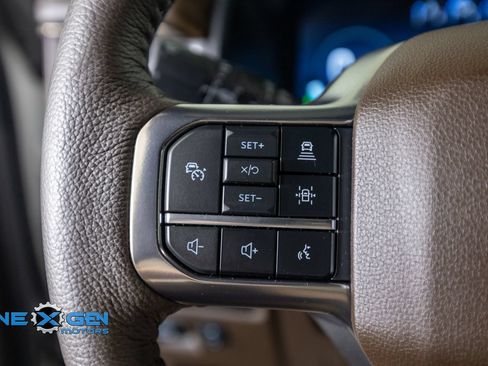 Used 2024 Ford Expedition Max King Ranch AWD/4WD image 14