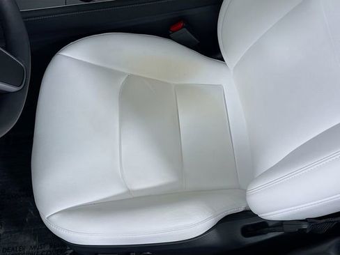 Used 2024 Tesla Model Y Long Range image 19