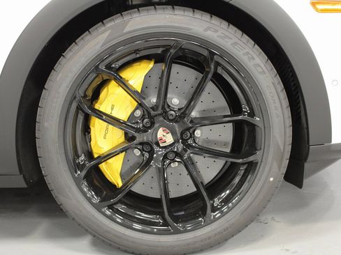 New 2025 Porsche Cayenne Turbo GT image 14