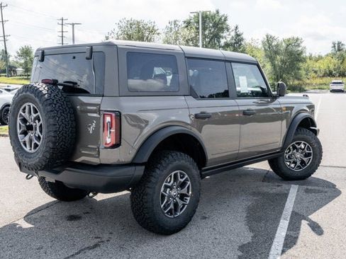 New 2025 Ford Bronco Badlands image 5