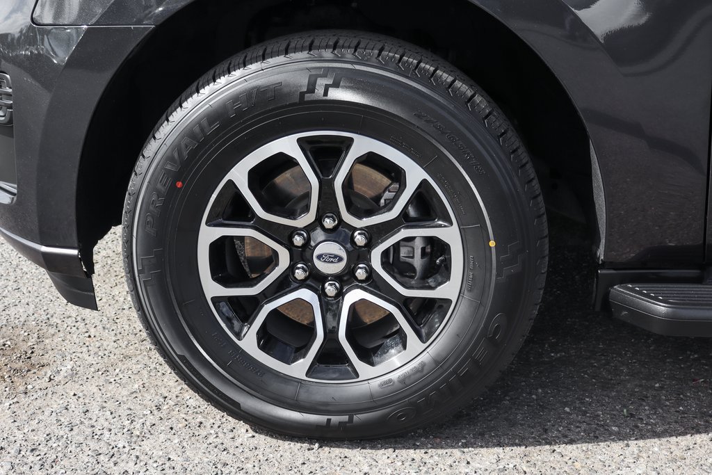 Used 2022 Ford Expedition XLT AWD/4WD image 47