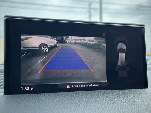 Used 2017 Audi Q7 3.0T Premium image 48